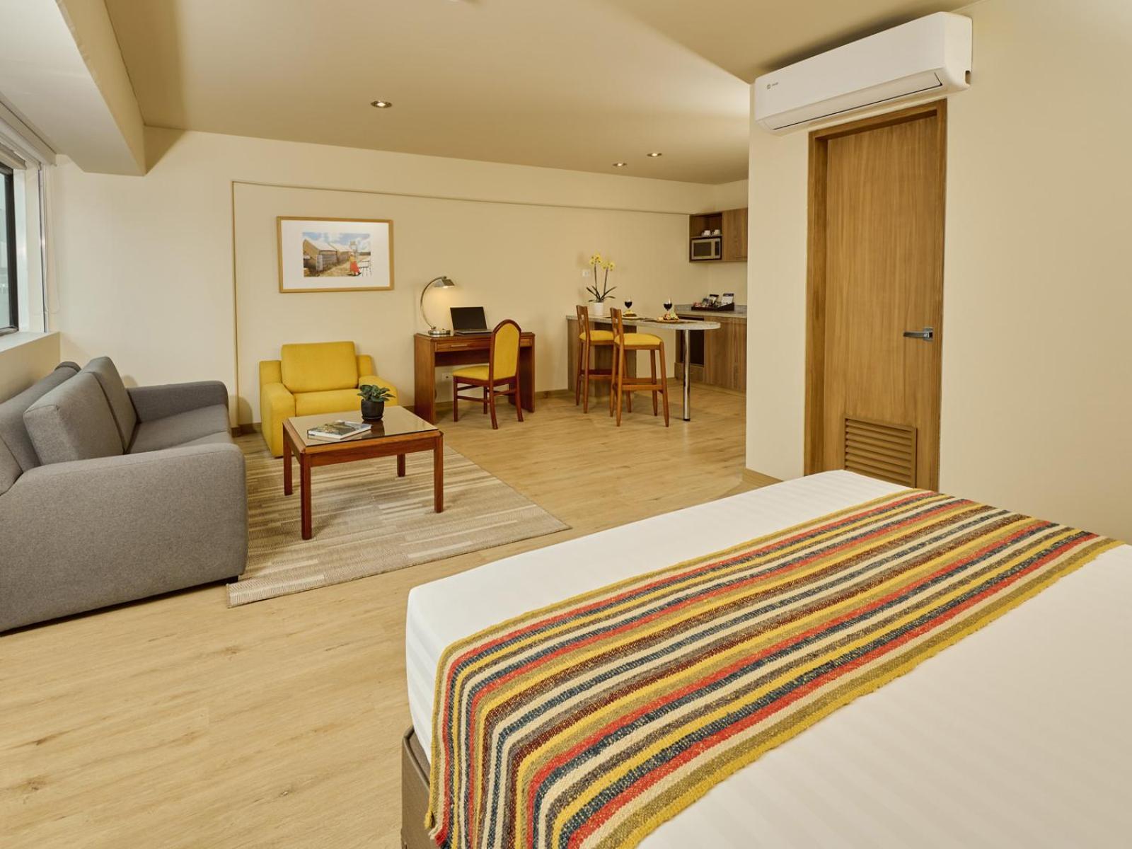 Estelar Bellavista Apartahotel